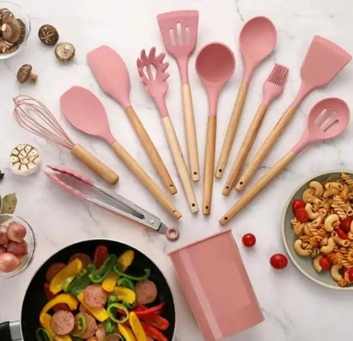 "Conjunto 12 Peças de Utensílios de Cozinha em Silicone"